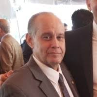 40+ perfiles de «Dan Consultant»