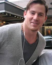 Zucchini, Potato, Carrot & Cheese Muffins🧁🥒🥕🧀 Ingredients: 🥒 1 grated  zucchini 🥔 1 grated potato 🥕 1 grated carrot 🥚 2 eggs 🧀 1 cup shredded  cheese (mozzarella or parmesan) FuII Recıpe in Fırst Commеոt 👇 Enjoy  ❤️👇👇👇