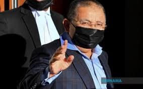 Born 14 november 1949) is a malaysian politician. Isa Samad Sentenced To 54 Years Jail Fined Rm15 45 Million For Rm3 Million Corruption Bernama