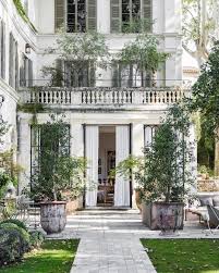 Saturday Travel Dreaming Set In The Largest Private Garden In Avignon Is Provence S Best Kept Secret La Divin Grand Homes House Styles Mediterranean Homes