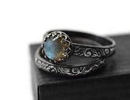 Labradorite Wedding Set Renaissance Style Engagement Ring Set Etsy Gothic Engagement Ring Labradorite Jewelry Natural Gemstone Ring