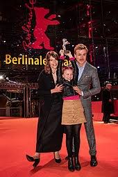 Dabei will benni doch nur liebe, geborgenheit und wieder bei der mutter wohnen. Systemsprenger Film Wikipedia
