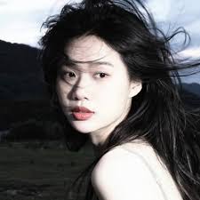 裹脚布裹脑子上了。不裹小脚裹小脑了是吧。