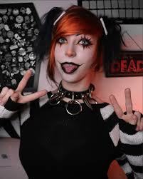 𝕷𝖚𝖓𝖆 𝕭𝖑𝖆𝖈𝖐 🎃 (@officiallunablack)