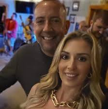 I have 2 different 320 acre year around deer year lease in Throckmorton  county and another 440 acre spot also in Throckmorton County.