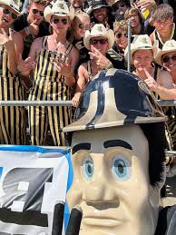 As Purdue's newly elected Panhellenic Council President, Emma Swain (AGEC,  AgriMarketing major) looks to share and promote the sorority and fraternity  experience to incoming students, current students and stakeholders in the  Boilermaker