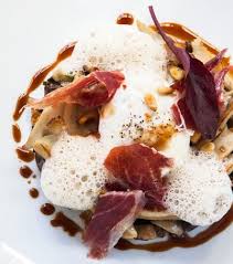 Restaurant La Mere Brazier A Lyon 69001eme Gastronomie Fruits Secs Bio Cuisine Francaise