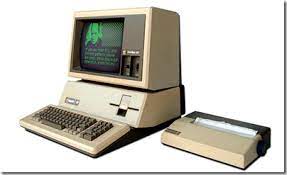 Apple Lisa Sold For An Unbelievable 9 995 Apple Iii Old Computers Names Of Apples