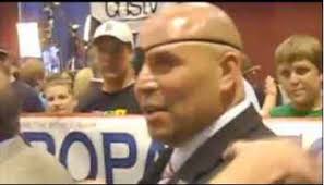 Distressed Homeowners Picket HomeEquity Funding Corporation CEO's Home in  Del Mar