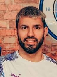 Фотографии в новом имидже кун выложил в инстаграме. Serhio Aguero Biografiya Lichnaya Zhizn Foto Novosti Futbolist Barselona Diego Maradona Vozrast 2021 24smi