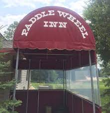 Tvs come with cable channels, and free wifi keeps guests connected. Paddle Wheel Inn Oregon Il