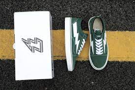 Revenge X Storm Joint Lightning Vans Kanye Brother Produced A Foreign Fried Street Section Vans Vans Shoes Vans Shop