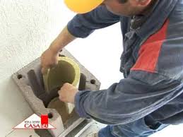 Functia unui cos de fum este una dubla, in primul rand de a purta gazele de ardere (fumul) din camera spre exterior si in al doilea rand de a crea diferenta de presiune pentru a se absorbi oxigen de ardere in focar. Montajul Unui Sistem De Cos De Fum Schiedel Emisiunea Totul Despre Casa Mea B1 Tv 22 04 07 Mpg Youtube