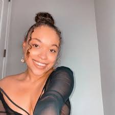 Marcela Renee Saenz (@marcelareneee)