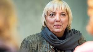 Reden im Bundestag: Claudia Roth beklagt rauen Umgang
