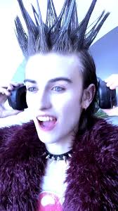 Achieving the Vampire Look: Guyliner & Eyeshadow Tutorial