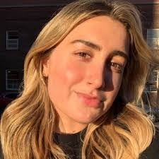 Aubrey Peters's Instagram, Twitter & Facebook