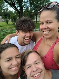 IShowSpeed recreated his childhood viral photo from age 11 with the same  friends, 9 years later.