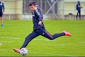 Check spelling or type a new query. Hirving Lozano Lozano Would Fall Over Like A Child Gattuso Determined To Harden Up Mexican Star At Napoli Goal Com Hirving Chucky Lozano Has Been Transferred From Psv Eindhoven In