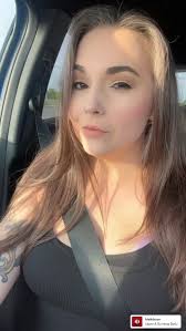 Melissa Guidry (@dollfacemelxo)