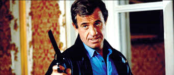 After the minor stage performances he made his screen debut in à pied, à cheval et en voiture (1957) but the episodes with his participation were cut before release. Films Patrimoniaux Sur France 3 Cycle Jean Paul Belmondo Jusqu Au 29 Mai