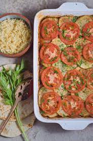 Baked Kaftas With Tomatoes And Potatoes The Migoni Kitchen Recipe Potato Tomato Recipe Kafta Recipe Lebanese Lebanese Recipes