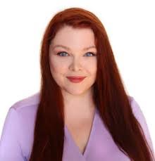 Amanda Daggett's Instagram, Twitter & Facebook