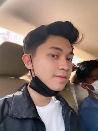  Cowok Ganteng Potret Diri Selebritas Karya Seni Kopi
