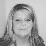 Lori Blais's Instagram, Twitter & Facebook