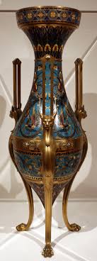 File:Louis-constant sévin per firm of f. barbedienne, vaso smaltato con  supporto bronzeo monumentale, francia 1867.jpg