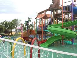 Jasa Pembuatan Waterpark Di Karawang Di 2020 Gazebo Kolam Renang Ruko