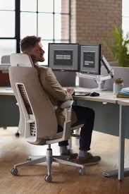 Are you setting up your office and looking for a chair that helps you with your sciatic pain? Best Office Chairs For Sciatica