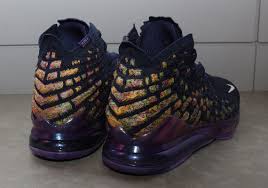 Lebron james and nike are teaming up to release some cool new shoes this weekend and they're themed for the upcoming space jam 2.specifically, these new shoes are fashioned after the uniforms for the good old tune squad. Nike Lebron 17 Monstars Cd5050 400 Release Date Sneakernews Com