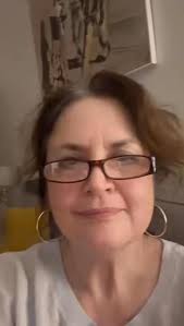 Good luck running the London Marathon Iestyn and Mari ❤️ Pob lwc yn  Marathon Llundain Iestyn Jones a Mari 🏴󠁧󠁢󠁷󠁬󠁳󠁿