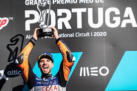 Jul 27, 2021 · miguel oliveira on the wedding: Ktm Auf Platz 1 Oliveira Siegt Fulminant Beim Heim Gp Motorradreporter