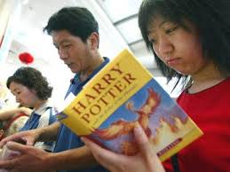 How do books like the harry potter series get so famous? Imdb User Believed Lord Of The Rings Ripped Off Harry Potter