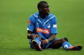Demba ba will 1899 unbedingt in richtung vfb stuttgart verlassen. Fussballerstreik Demba Ba Meuterei Bei Hoffenheim Fussball Schwarzwalder Bote