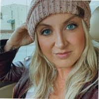 Tracy Catlett's Instagram, Twitter & Facebook