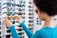 Replacement of sunglass lenses: Glass or plastic?