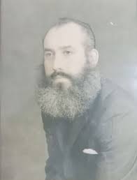 I'm sad to learn that Uncle Jesse does not have a headstone.