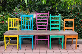 Upcycling 10 Idees Pour Donner Une Nouvelle Vie A Des Objets Diy Recup Table Plastique