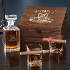 19 luxurious cigar gift sets