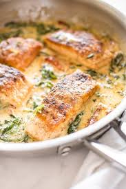 Creamy Tuscan Salmon Is A 20 Minute Family Friendly Pan Seared Salmon Dinner Recipe With The Most Deli Tuscan Salmon Recipe Salmon Dinner Recipes Salmon Dinner