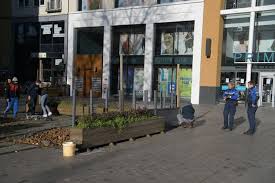 Om 6 personen op de voet te volgen nr.:33. U5tzrpcehg8dpm