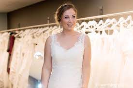 Das wichtigste kleid einer frau sollte gut gewählt sein. Brautmode Enschede Munsterland Sam S Brautkleider