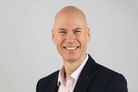 Ed Miliband MP and Lord Blunkett visit Bentley Works to see how Lower  Thames Crossing project will support local jobs