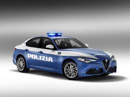 Voor dringende politiehulp bel 101. Alfa Romeo Giulia Voor Italiaanse Politie Auto Knack