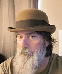 Gunny says, "Look! I got a new hat!"