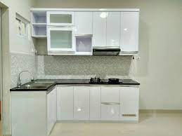 Model kitchen set aluminium (acp) berbagai pilihan gambar & model terbaru dari vendor jasa pembuatan kitchen set ada di sini, cek modelnya di sini. Desain Kitchen Set Minimalis Aluminium Warna Putih Kitchen Design Small Kitchen Set Minimalis Kitchen Design