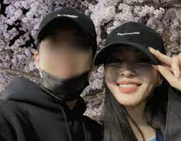 그녀는 1981년 생으로 올해 나이 39세입니다. H2v5nlp2ycrs4m